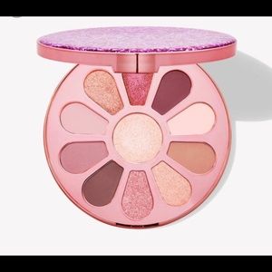 Tarte Love, Trust & Fairy Dust Eyeshadow palette